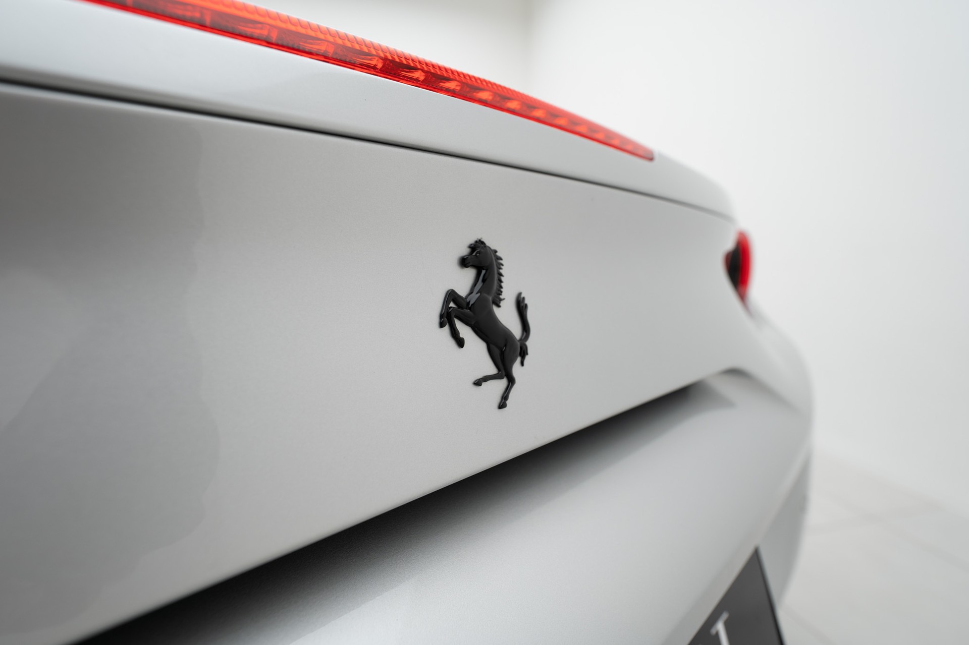 FERRARI 488 GTB 3.9 V8-image-11