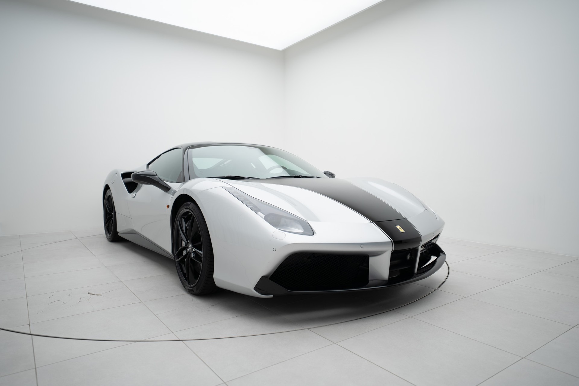 FERRARI 488 GTB 3.9 V8