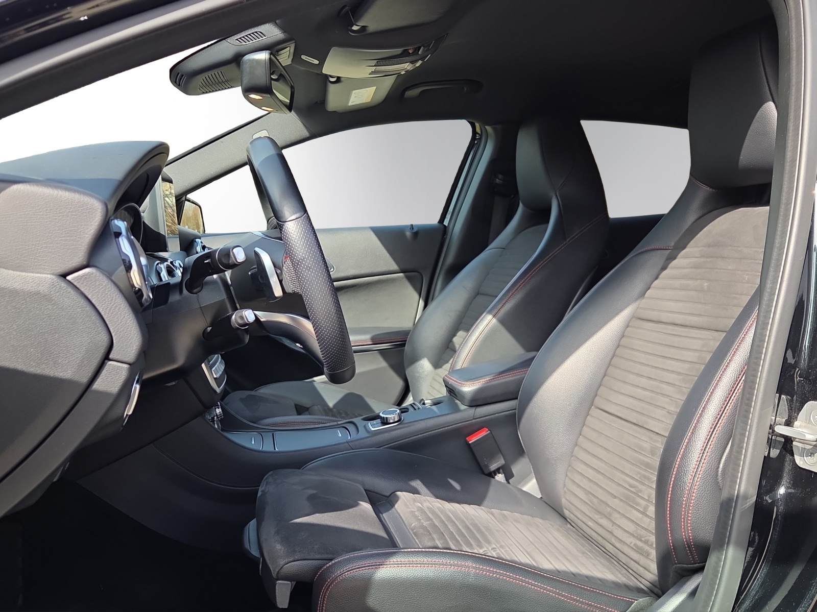 Image MERCEDES-BENZ GLA-250 GLA 250 AMG Line 4Matic