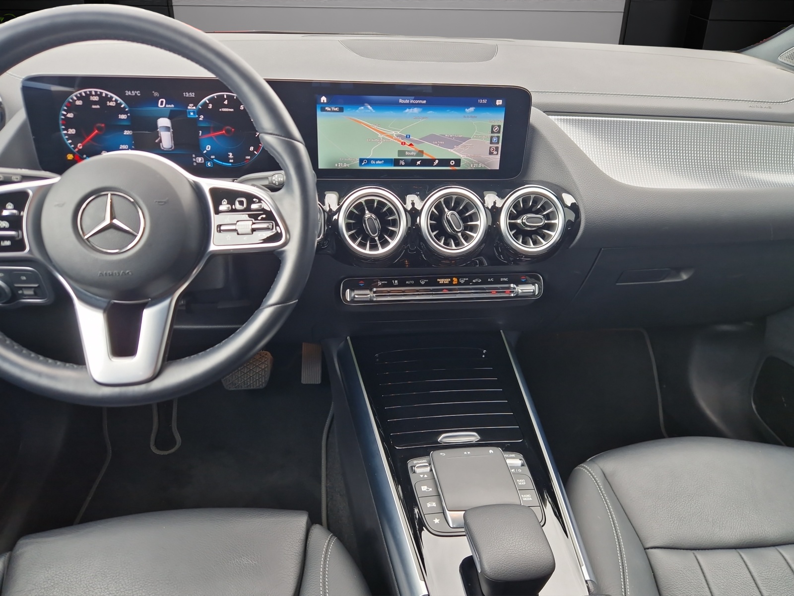 Image MERCEDES-BENZ GLA-200 GLA 200 7G-DCT