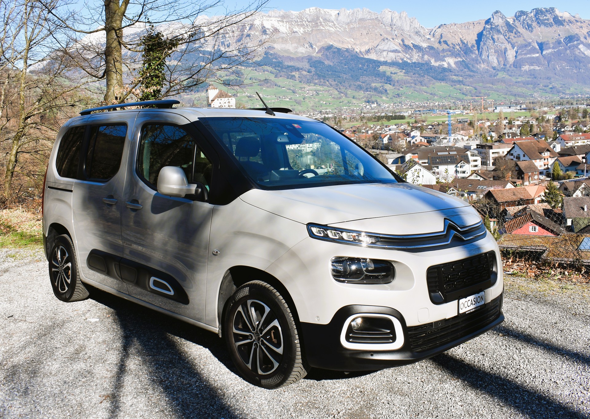 CITROEN Berlingo 1.5 BlueHDi Shine EAT8-showroom-element-2