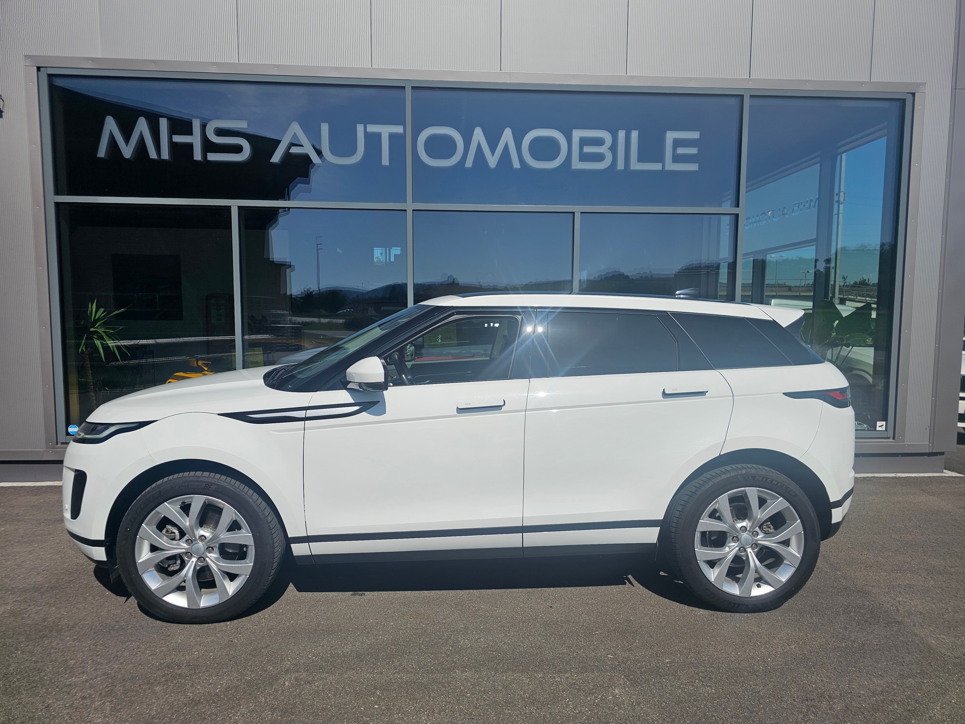 LAND ROVER Range Rover Evoque D 200 MHEV SE AT9-showroom-element-1