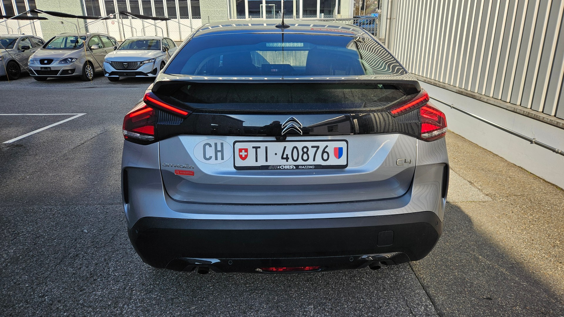 CITROEN C4 1.2 PureT Swiss EAT8-showroom-element-3