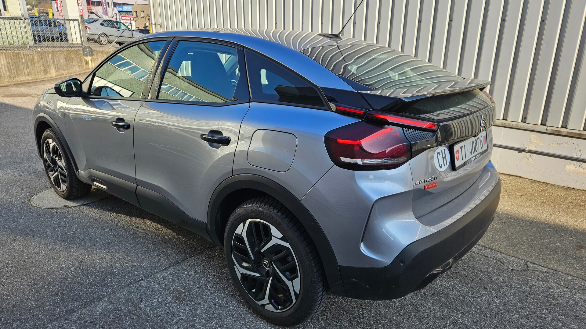 CITROEN C4 1.2 PureT Swiss EAT8-showroom-element-2
