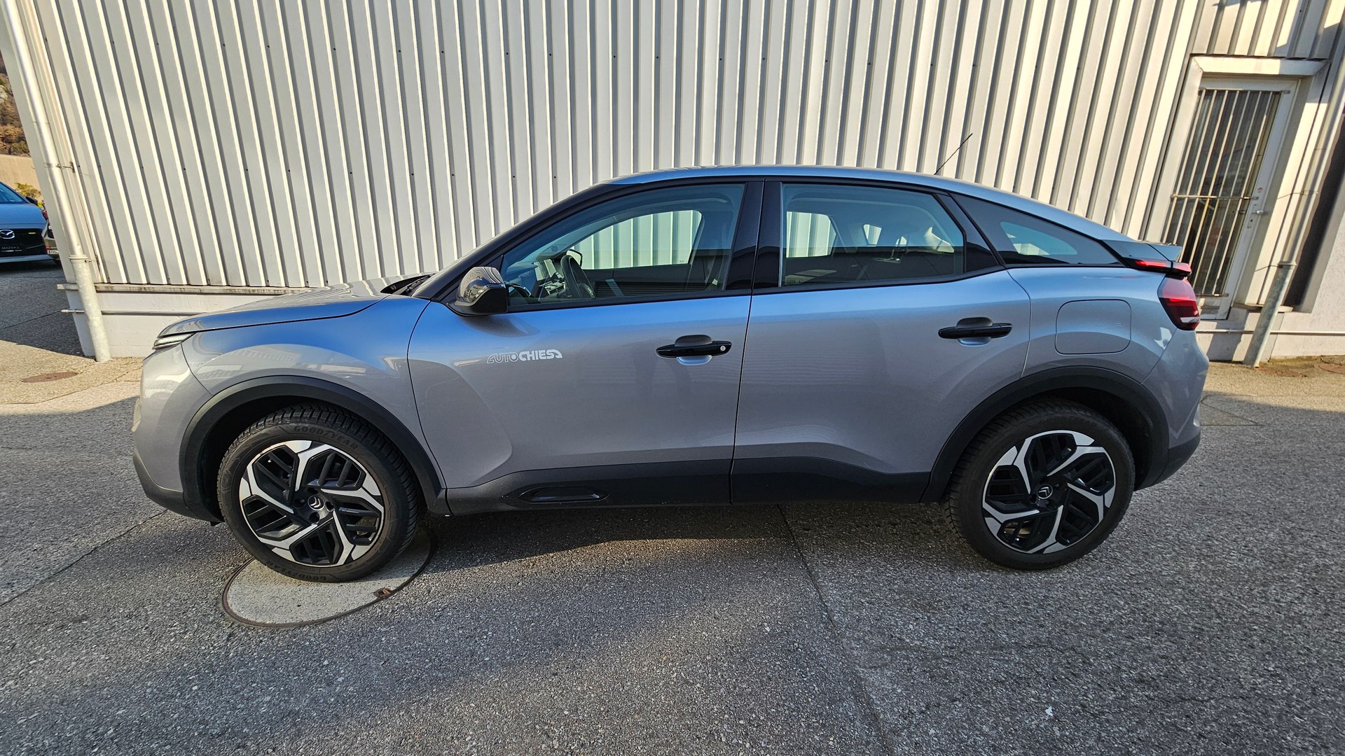 CITROEN C4 1.2 PureT Swiss EAT8-showroom-element-1