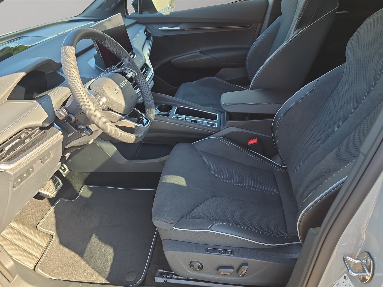 SKODA Elroq 85 Sportline-showroom-element-3