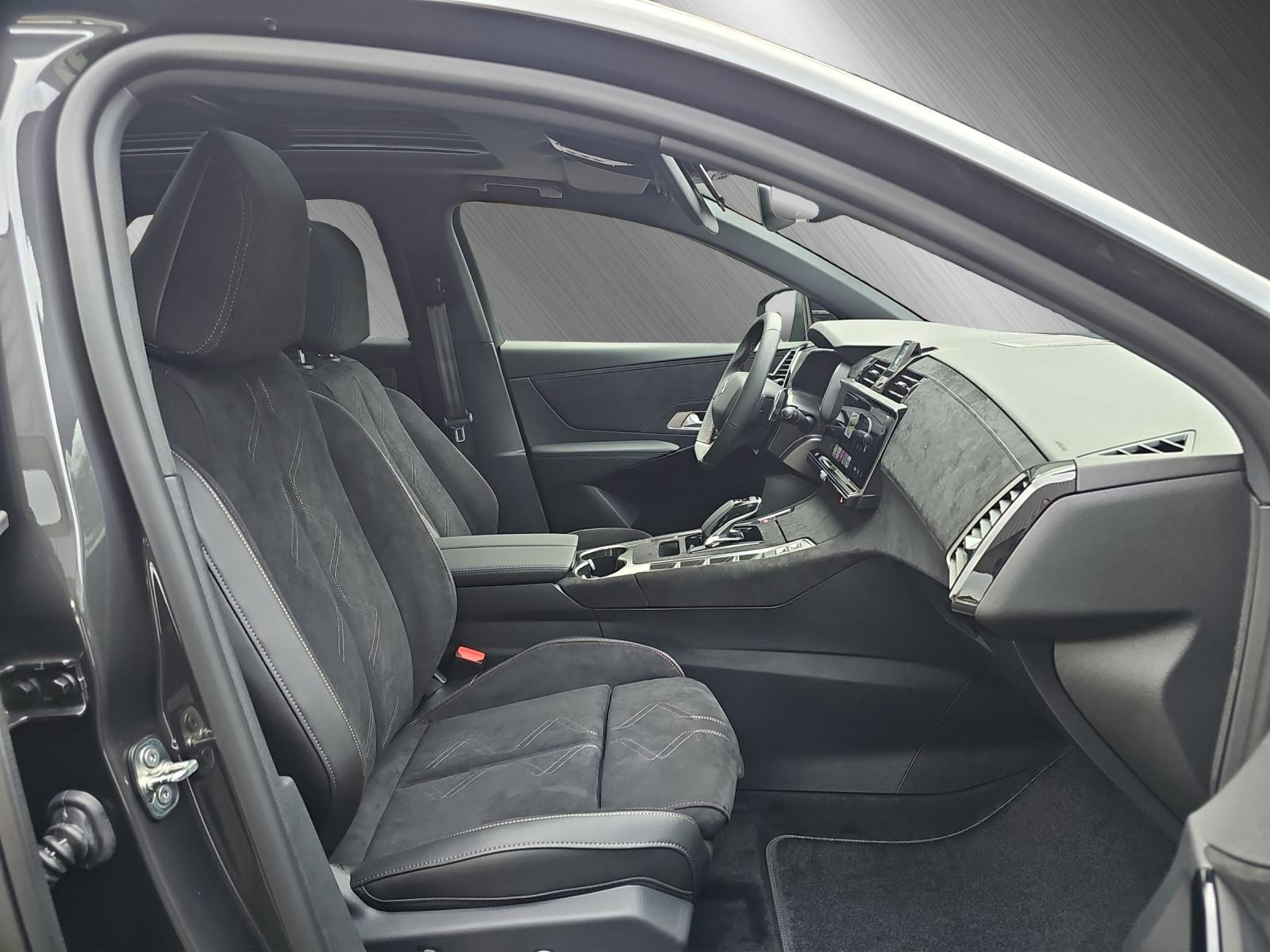 DS AUTOMOBILES DS7 7 1.6 E-Tense Ligne Noire 4x4-image-14