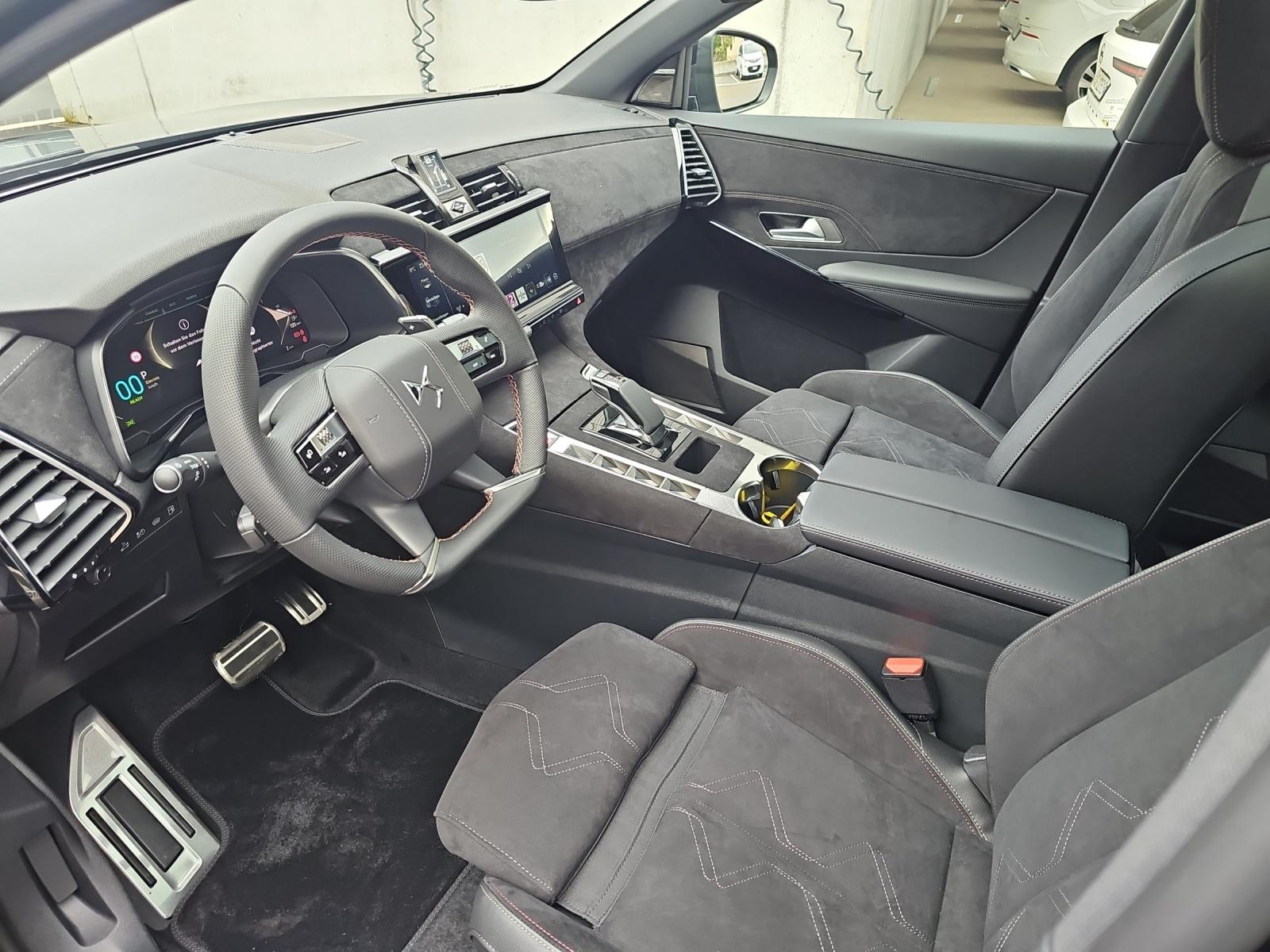 DS AUTOMOBILES DS7 7 1.6 E-Tense Ligne Noire 4x4-image-15