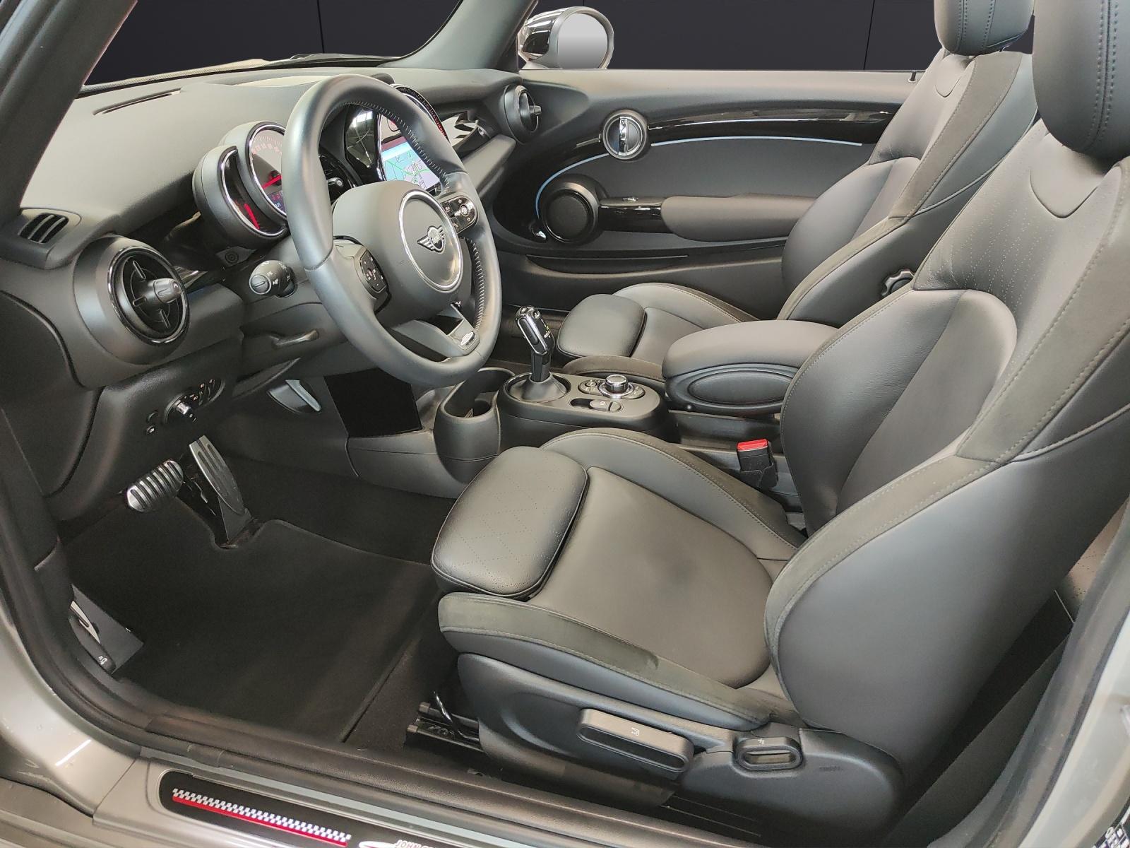 MINI Cabrio F57 2.0i John Cooper Works SAG-showroom-element-1