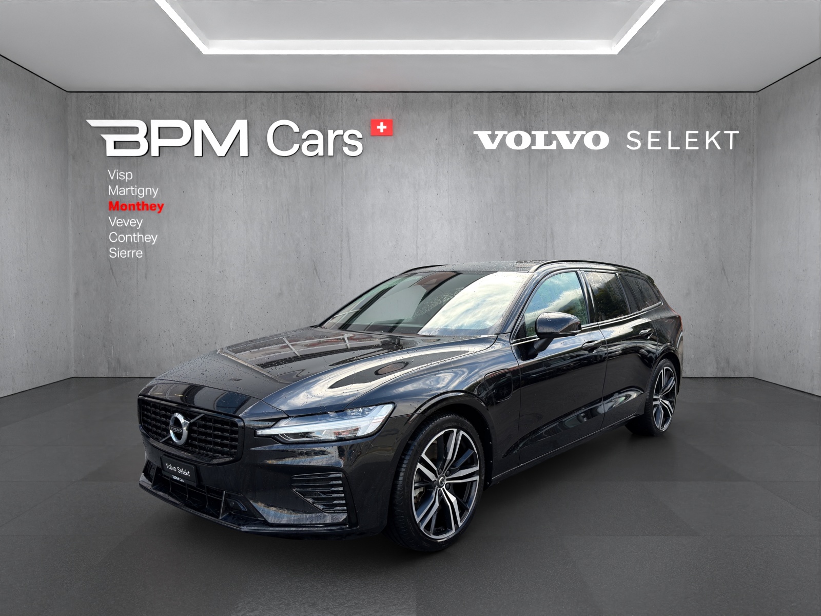 Photo VOLVO V60 V60 T6 eAWD Twin Engine R-Design Geartronic