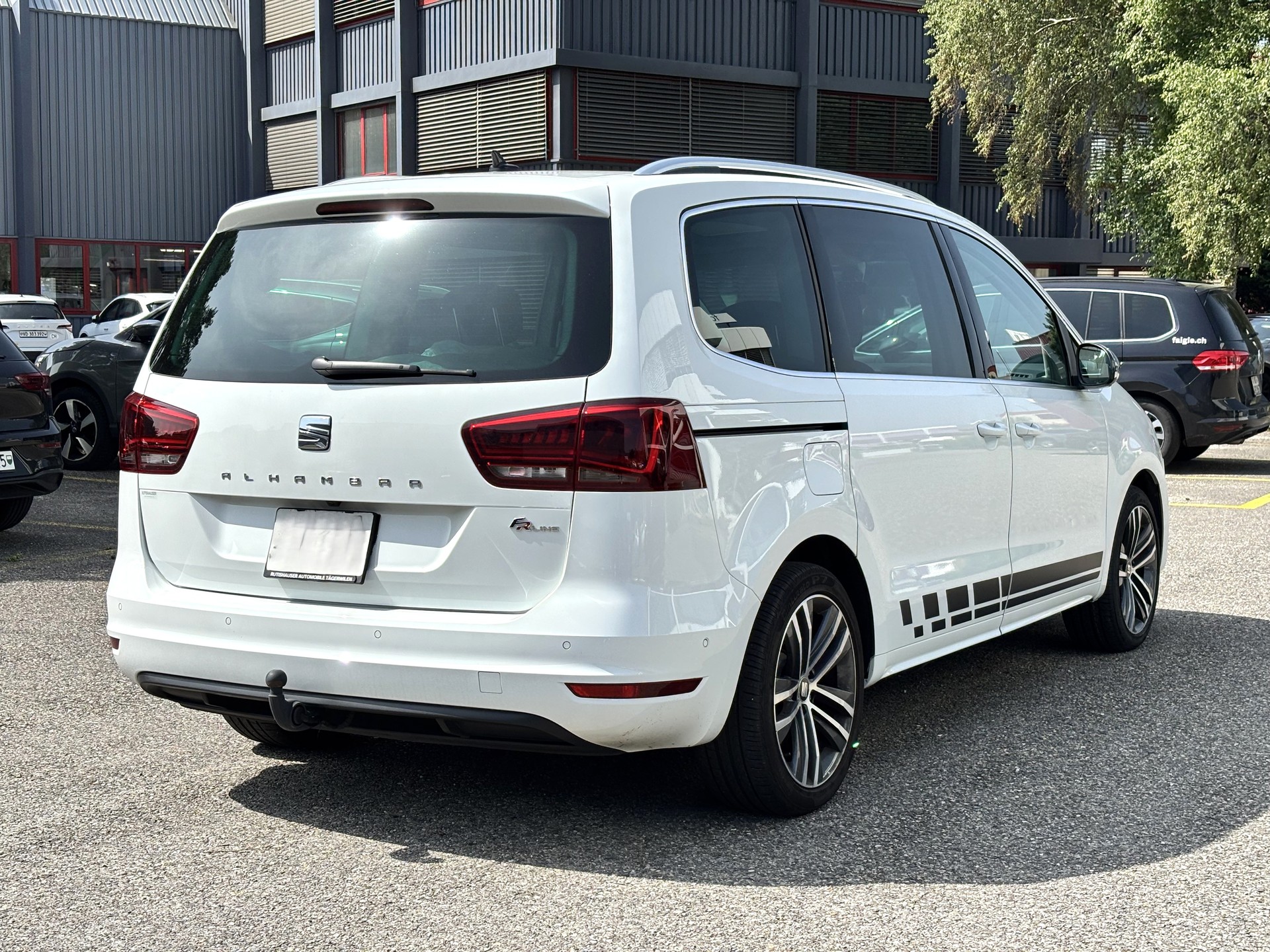SEAT Alhambra 2.0 TDI DSG SWISS FR *7 Places*-showroom-element-1