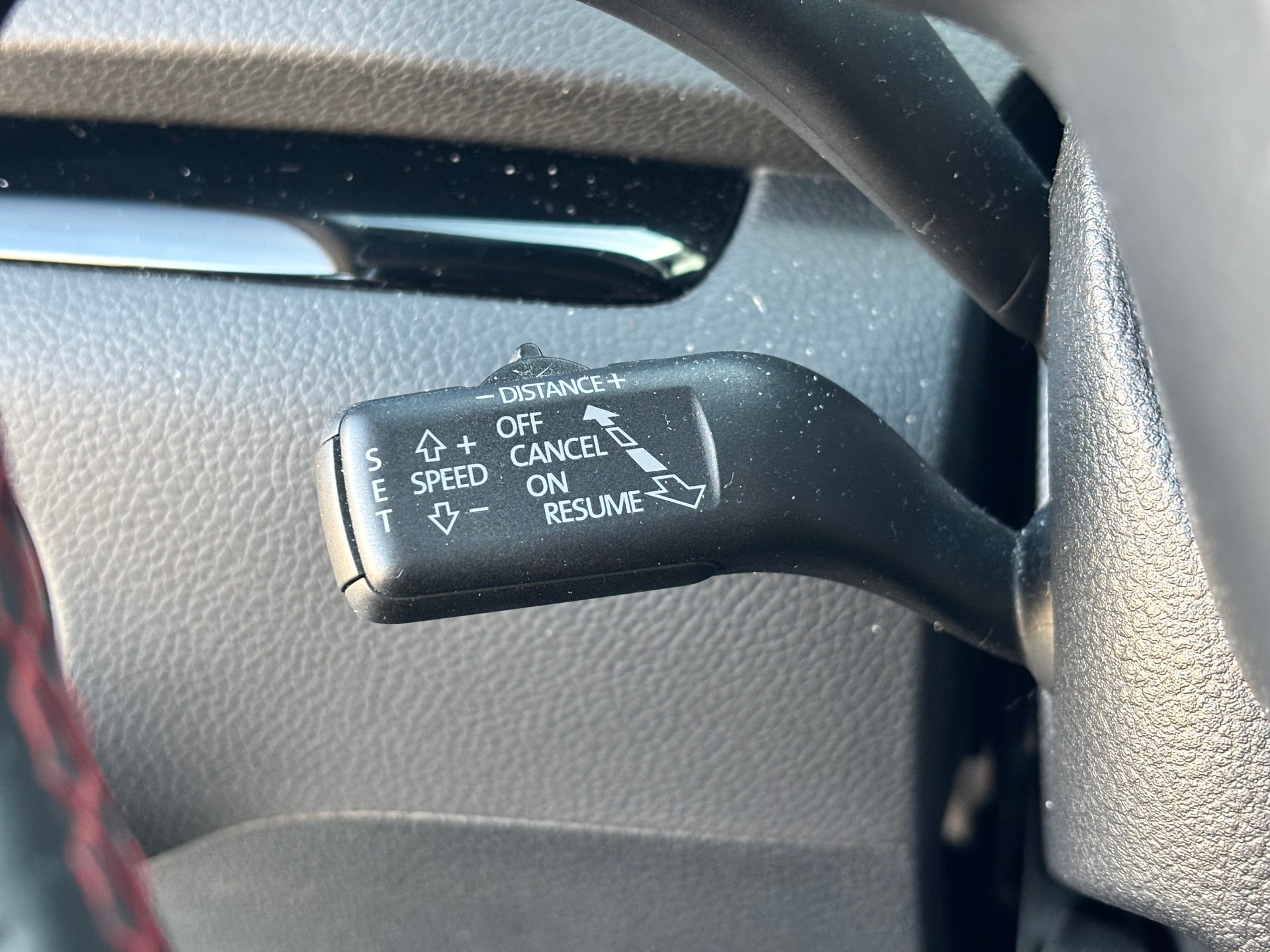 SEAT Alhambra 2.0 TDI DSG SWISS FR *7 Places*-image-17