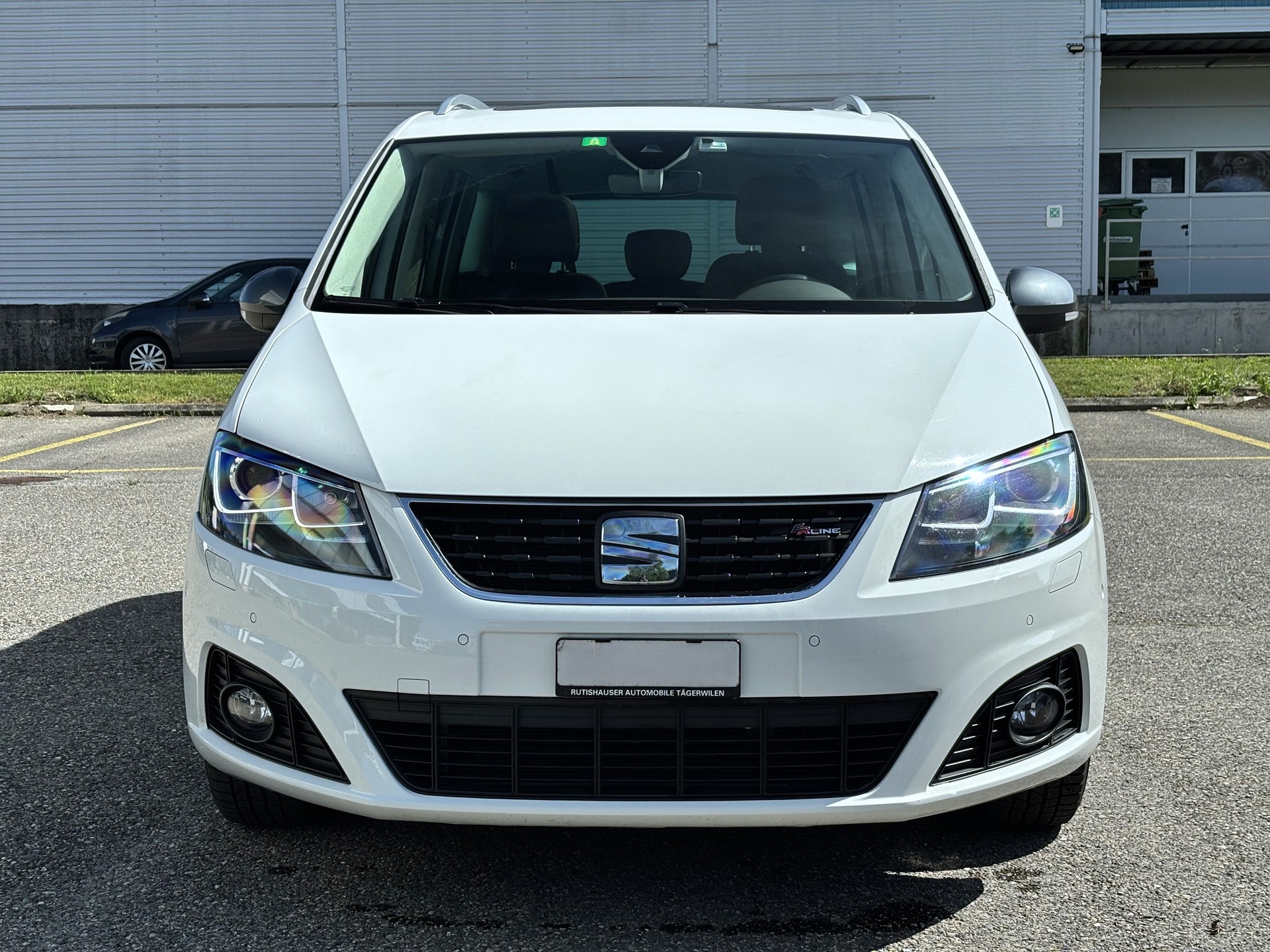 SEAT Alhambra 2.0 TDI DSG SWISS FR *7 Places*-showroom-element-2