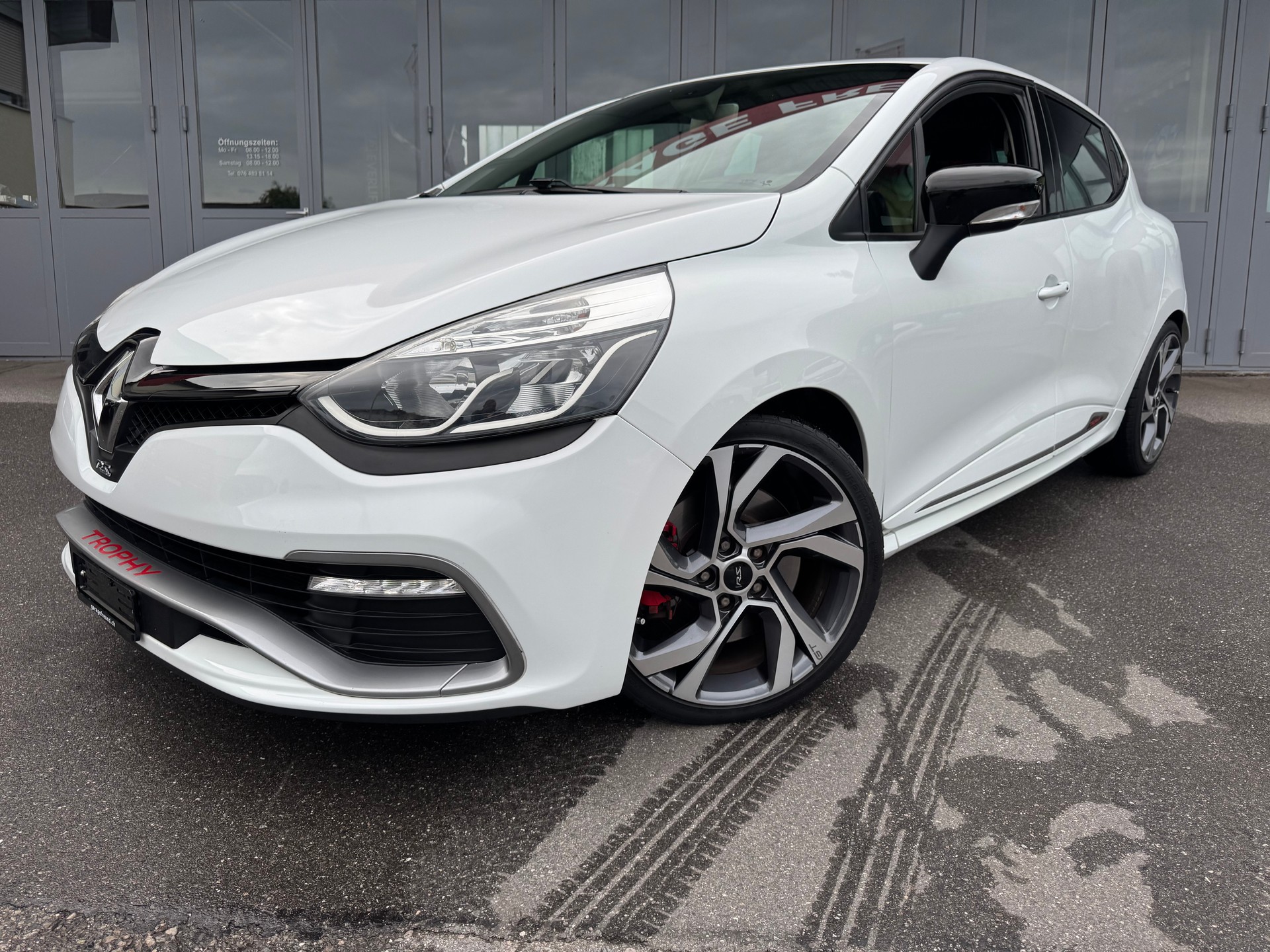 RENAULT Clio 1.6 T RS 220 Trophy EDC