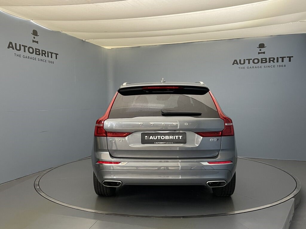 VOLVO XC60 2.0 B5 MH Inscription AWD-image-3