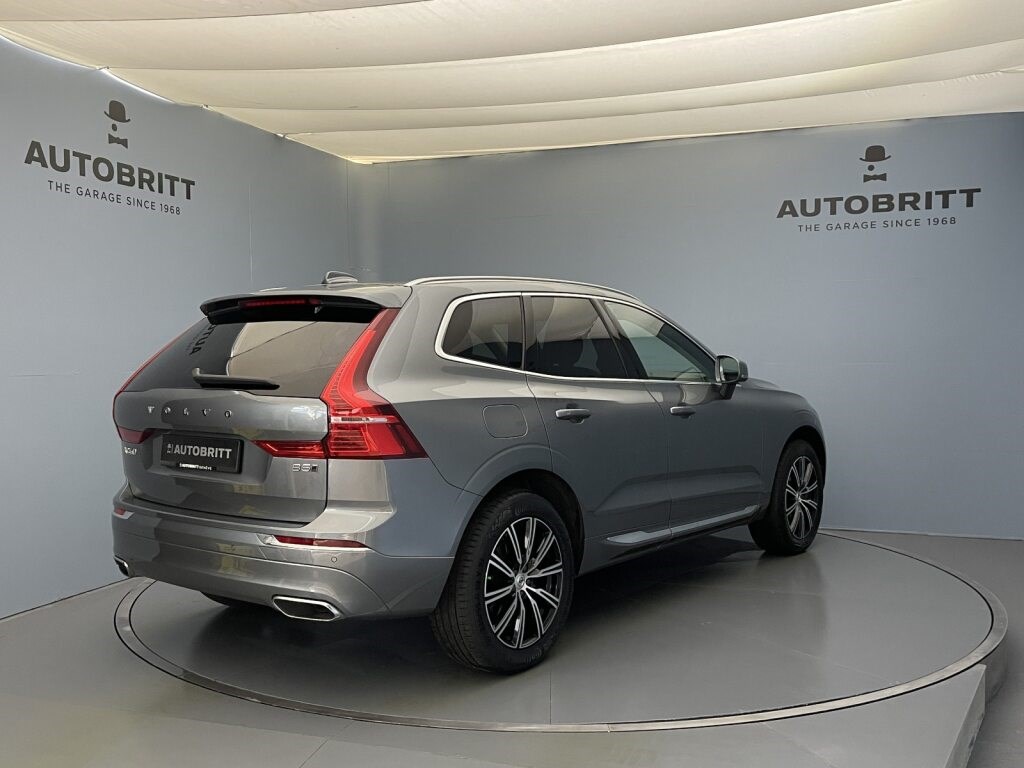 VOLVO XC60 2.0 B5 MH Inscription AWD-image-4