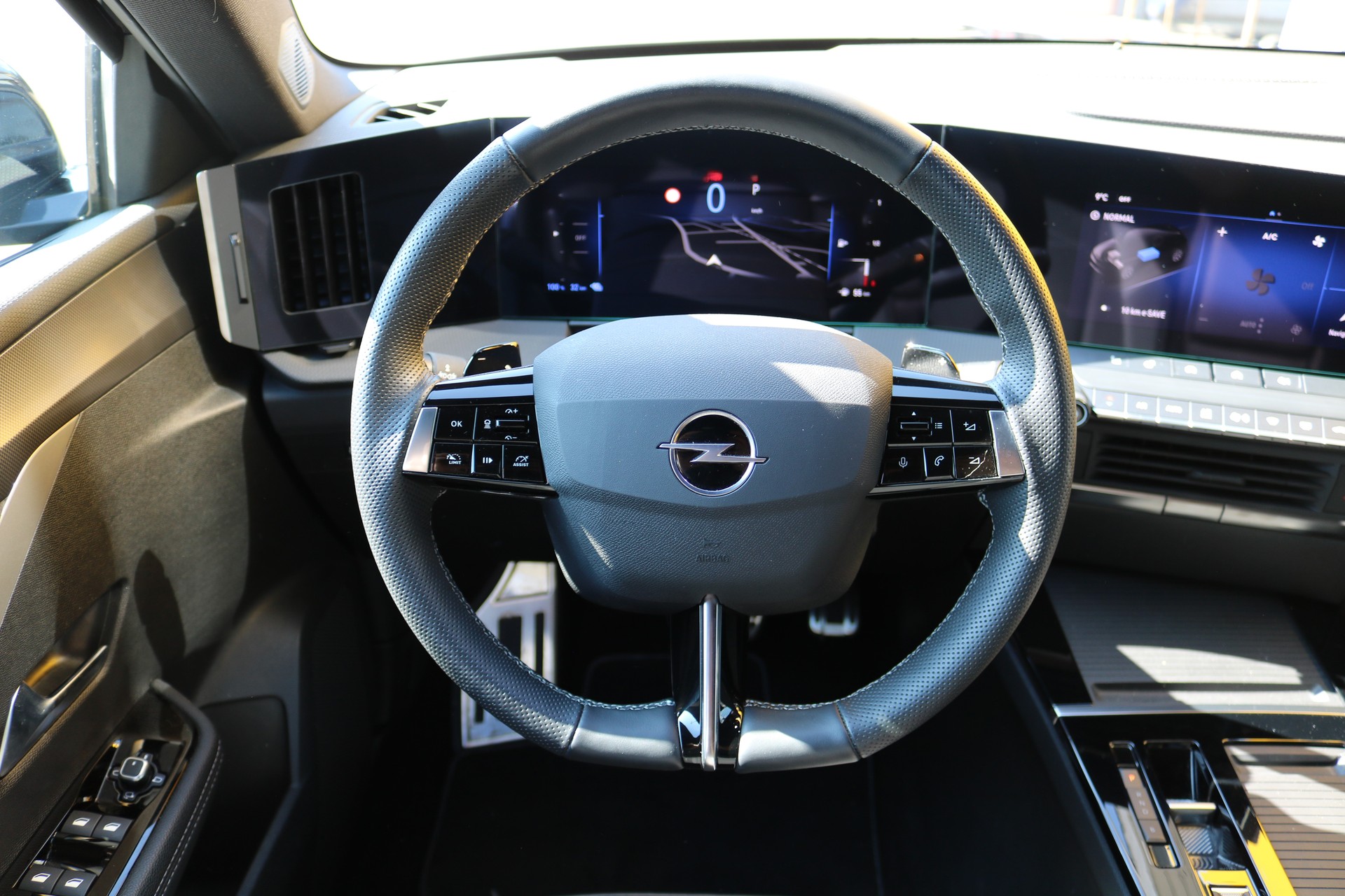 OPEL Astra 1.6 PHEV Turbo Swiss Plus A-showroom-element-3