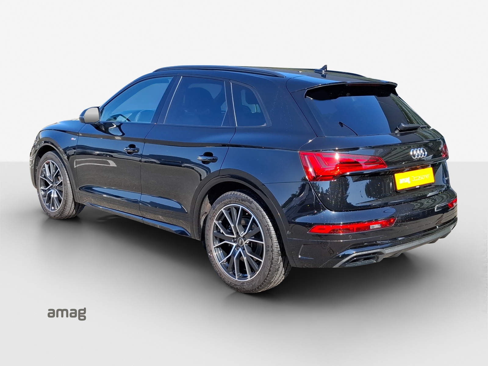 AUDI Q5 40 TDI Black Edition quattro S-tronic-showroom-element-2