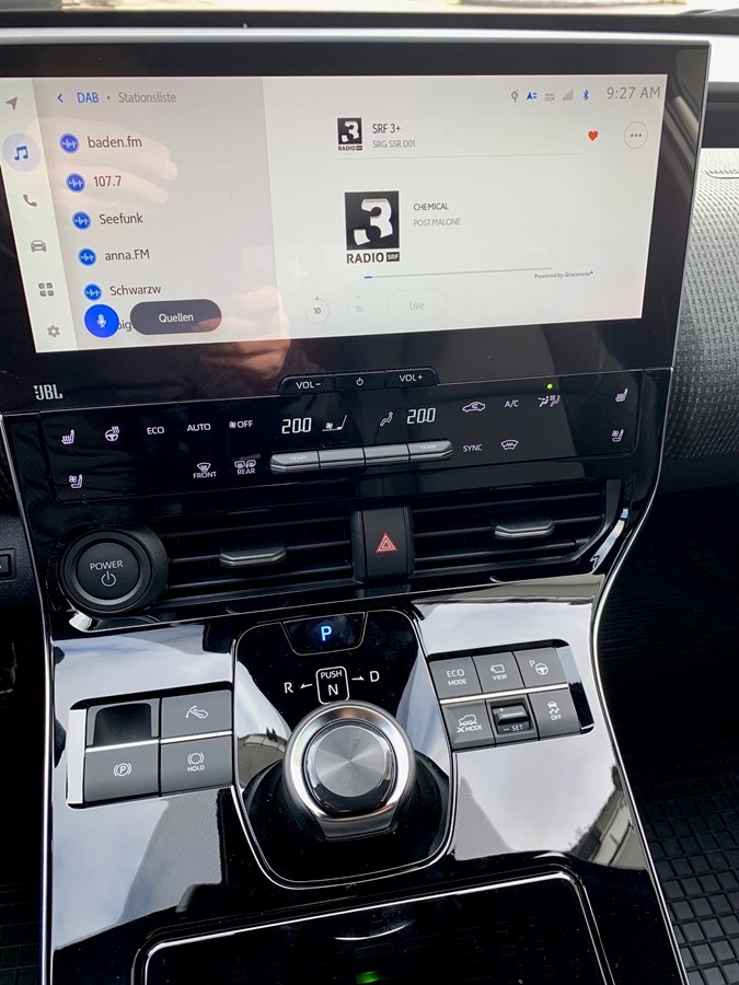 TOYOTA bZ4X Premium 71,4 kWh 4WD-image-9