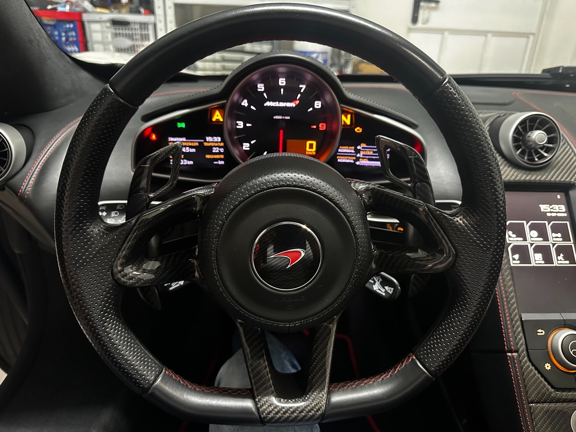 McLAREN 650S Spider 3.8 V8 SSG-image-9