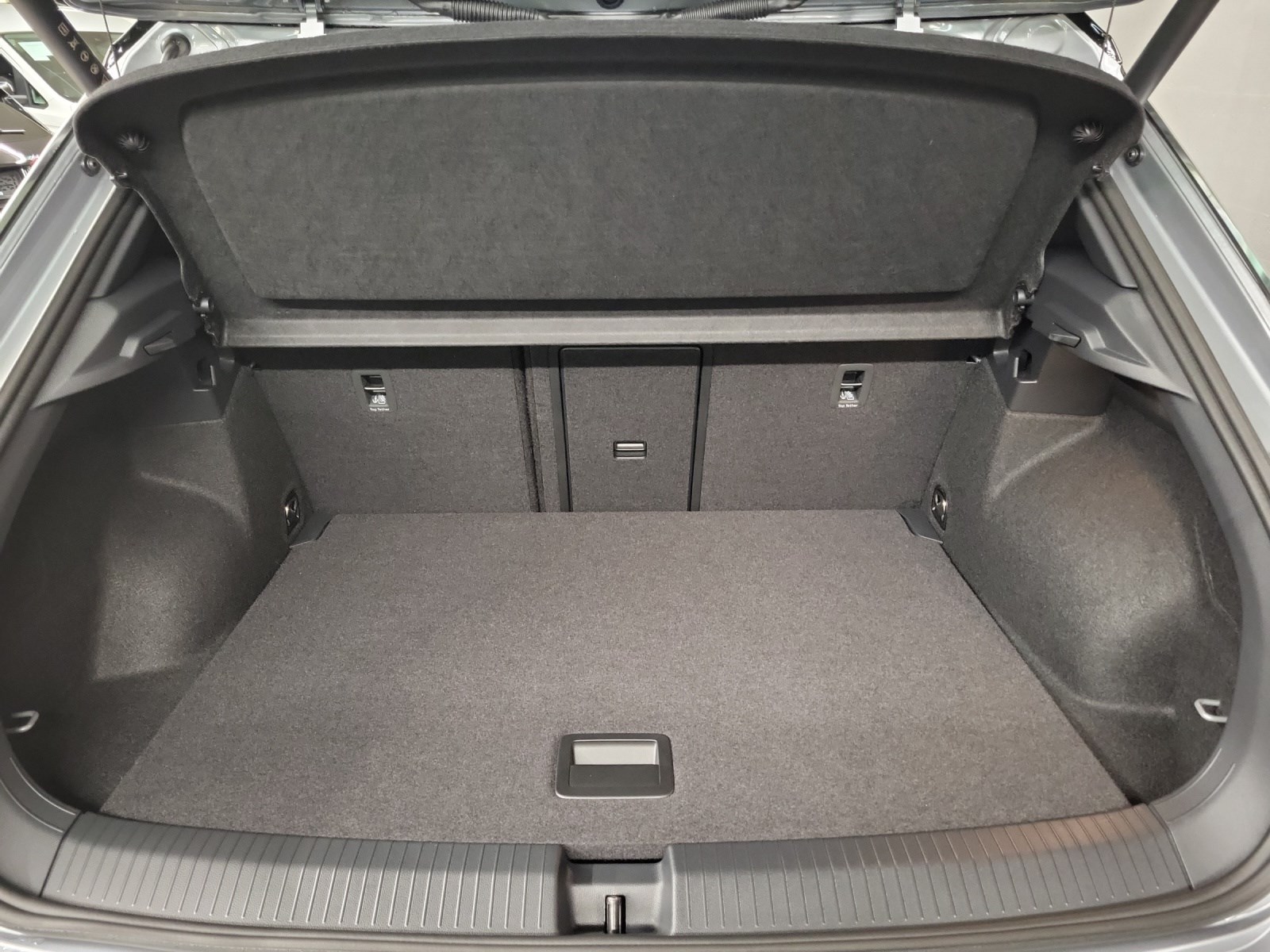 VW T-Roc 2.0 TSI R-Line DSG 4motion-image-10