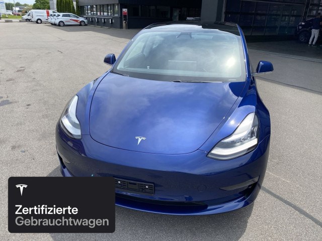 TESLA Model 3 Long Range AWD-showroom-element-1
