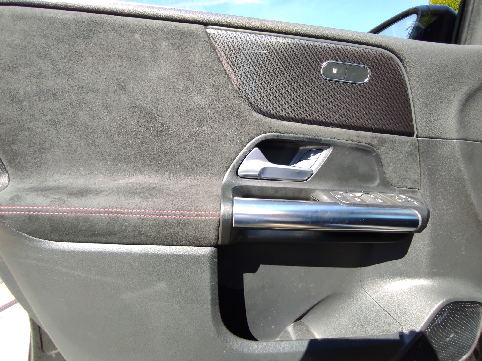 Image MERCEDES-BENZ B-200 B 200 4M AMG Line