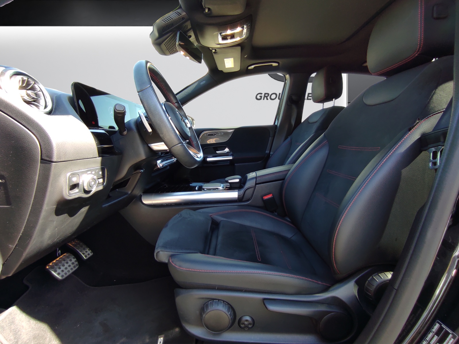 Image MERCEDES-BENZ B-200 B 200 4M AMG Line