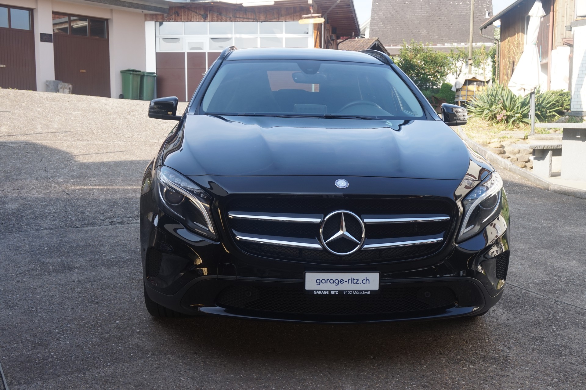 MERCEDES-BENZ GLA 200 Night Star 7G-DCT-image-1