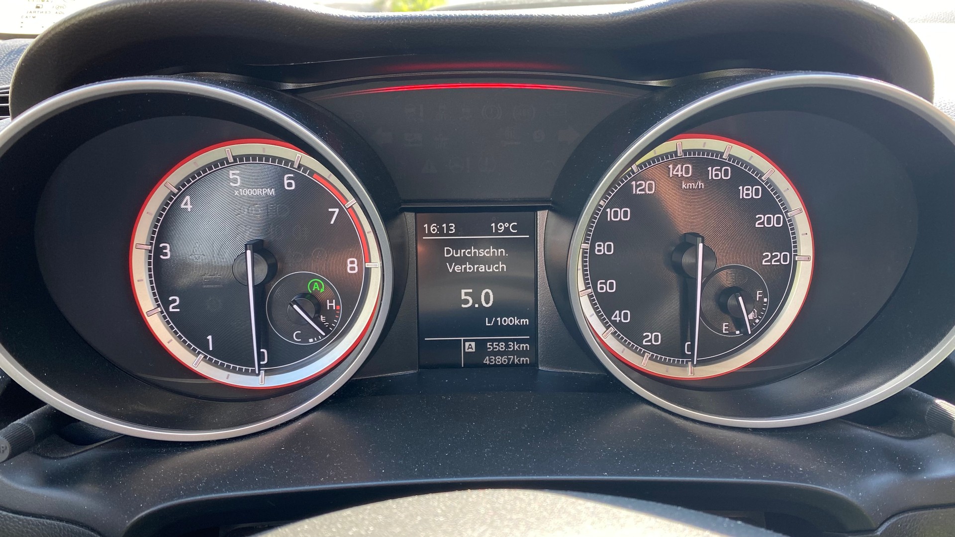 SUZUKI Swift 1.2i 16V SHVS Compact Top Hybrid Allgrip 4x4-image-4