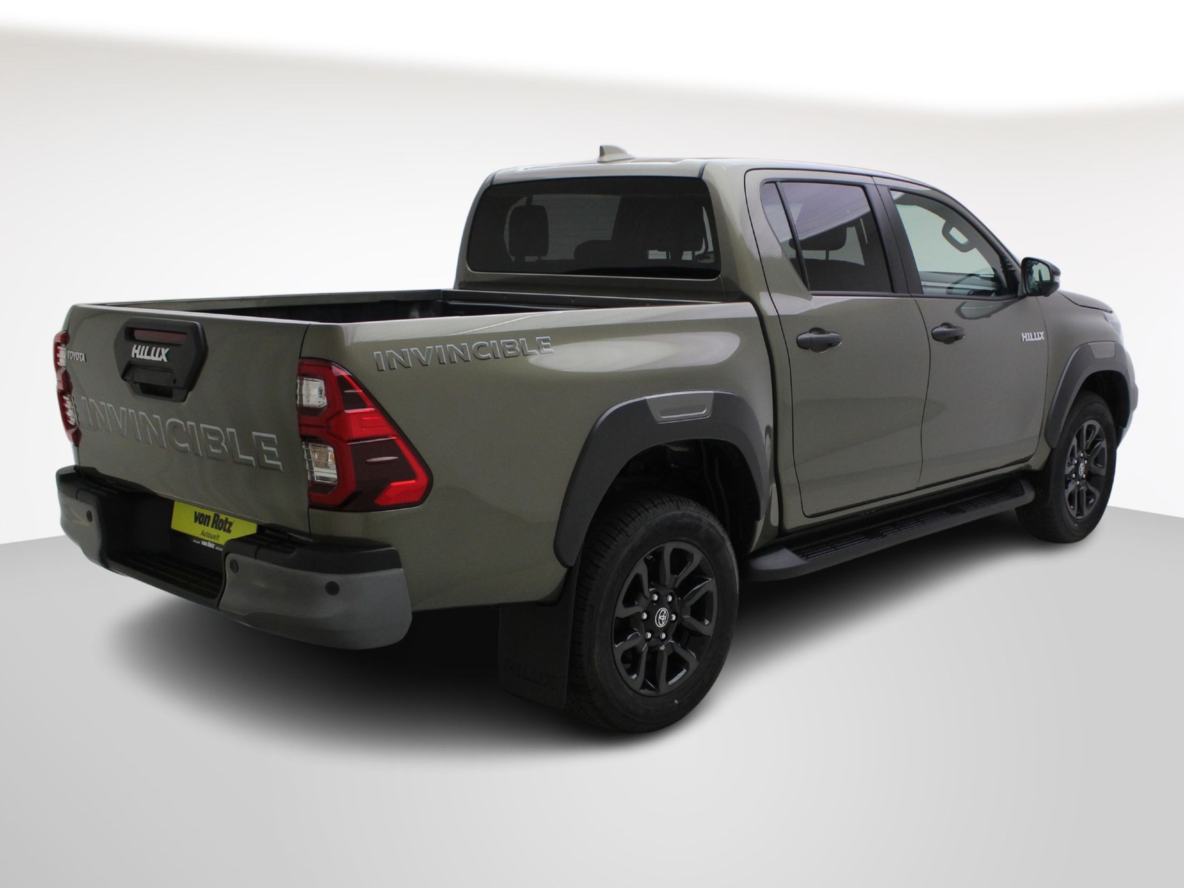 TOYOTA HI-LUX Double Cab.-Pick-up 2.8 D-4D 204 Invincible MHEV-showroom-element-3