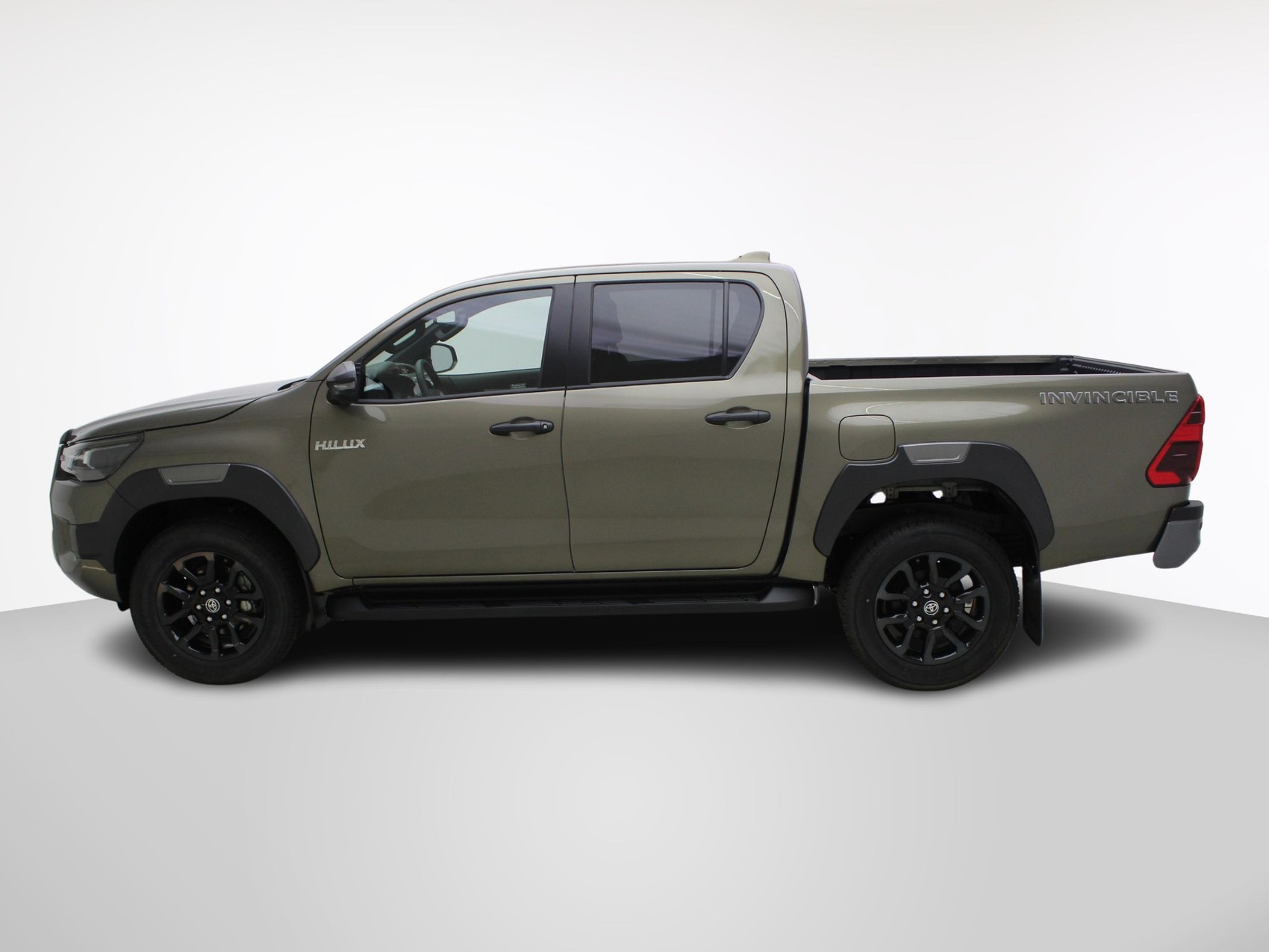 TOYOTA HI-LUX Double Cab.-Pick-up 2.8 D-4D 204 Invincible MHEV-showroom-element-1