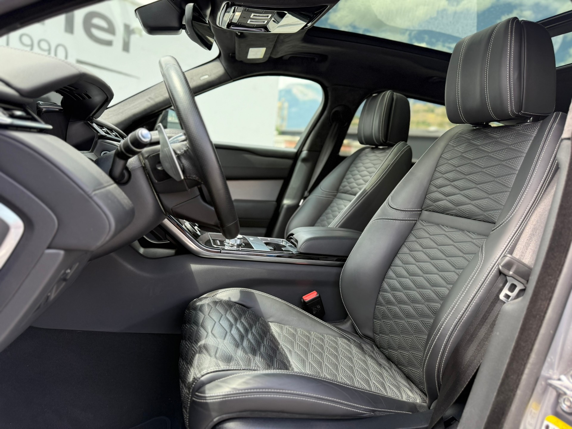 LAND ROVER Range Rover Velar SV Autobiography Dyn. Edition A.-image-7