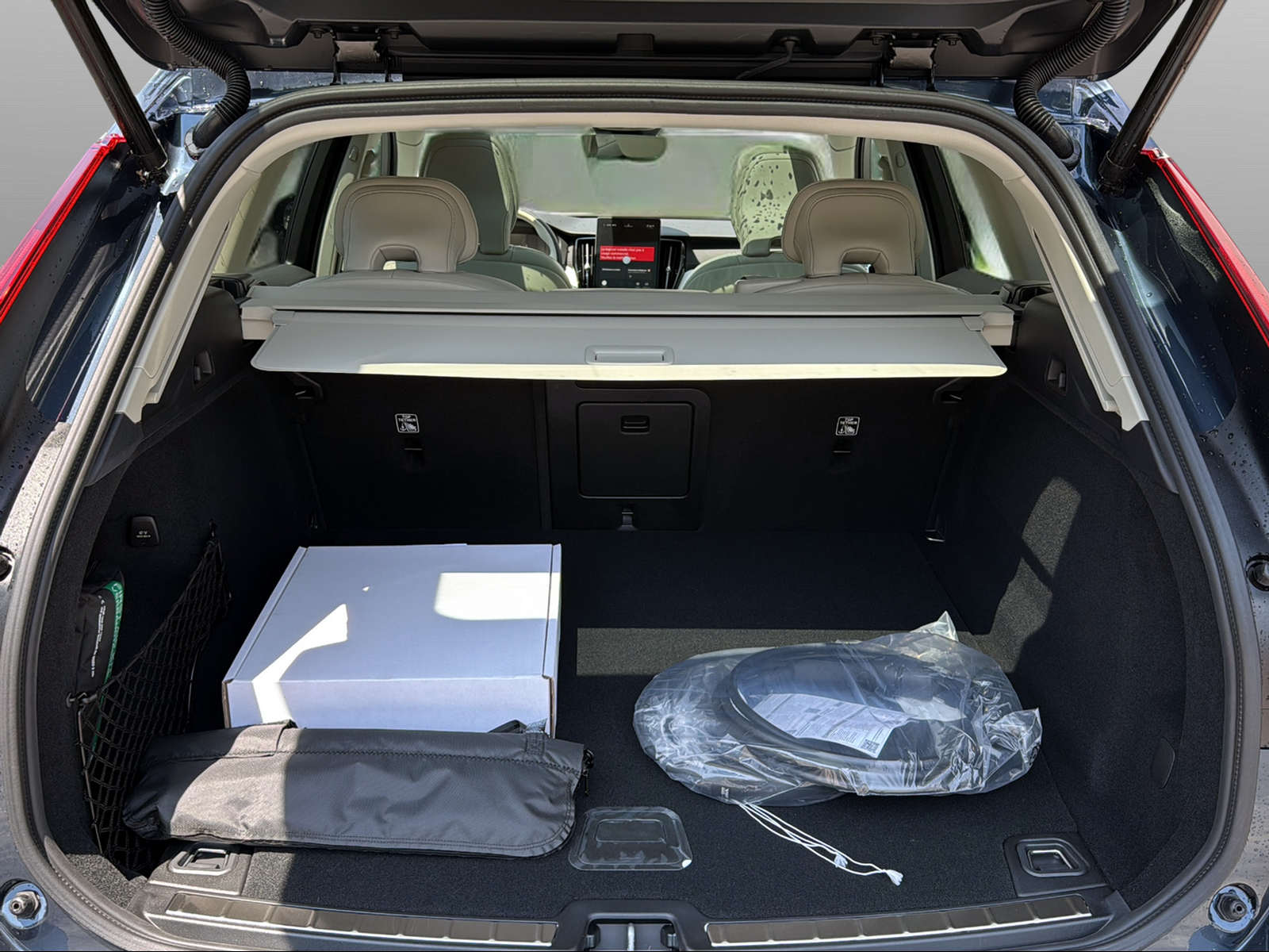 Image VOLVO XC60 XC60 T6 eAWD PluginHybrid Ultra Dark Geartronic