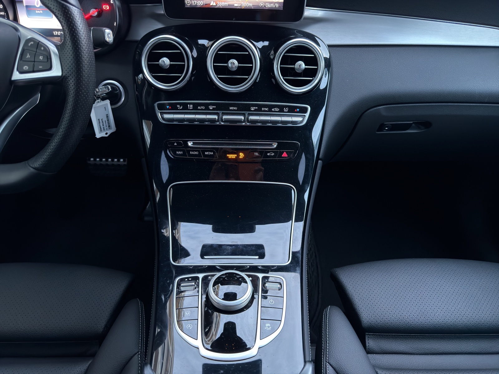 Image MERCEDES-BENZ GLC-250 GLC 250 AMG Line 4Matic