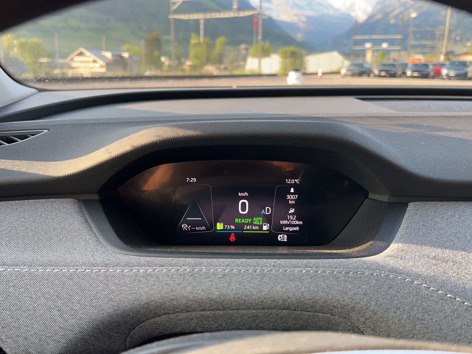 SKODA Enyaq iV 60-image-5