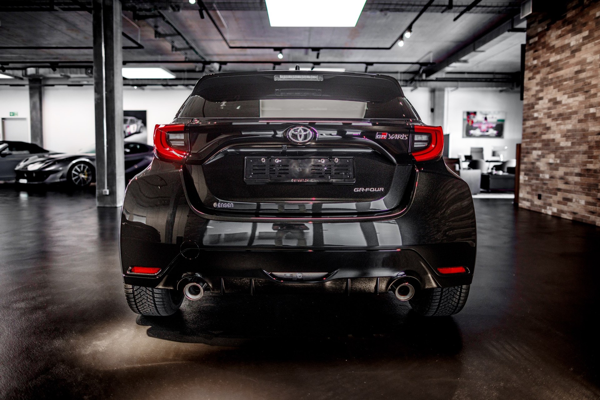 TOYOTA Yaris 1.6 GR Sport-image-3