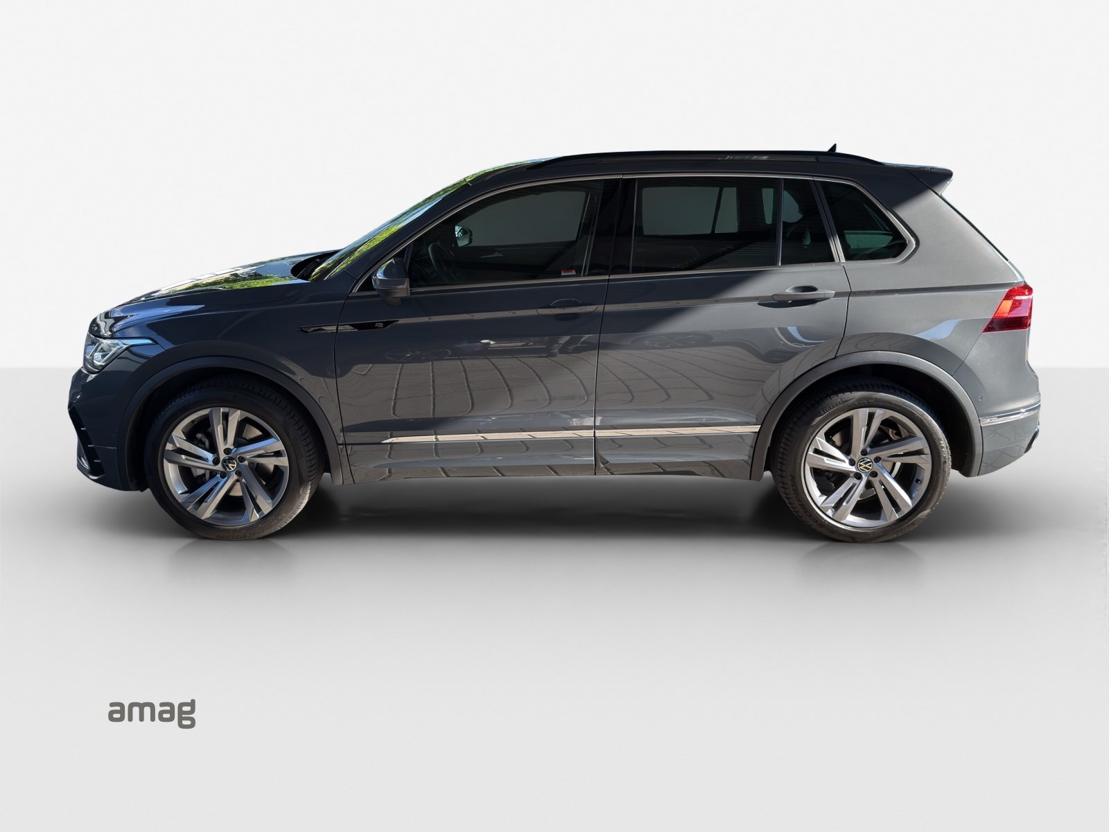 VW Tiguan 2.0TSI R-Line 4Motion DSG-showroom-element-1
