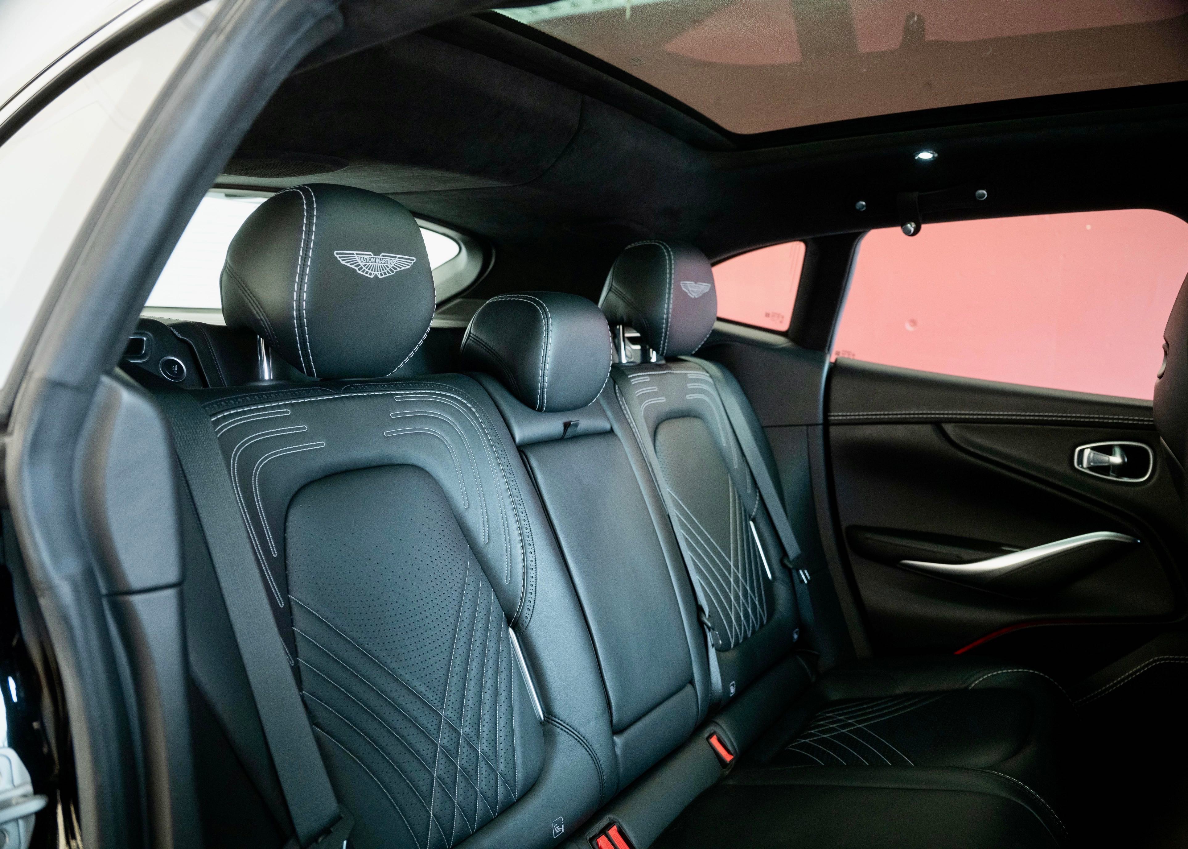 Image ASTON-MARTIN DBX DBX 4.0 V8 (1st hand, perfect condition, full Aston Martin history)