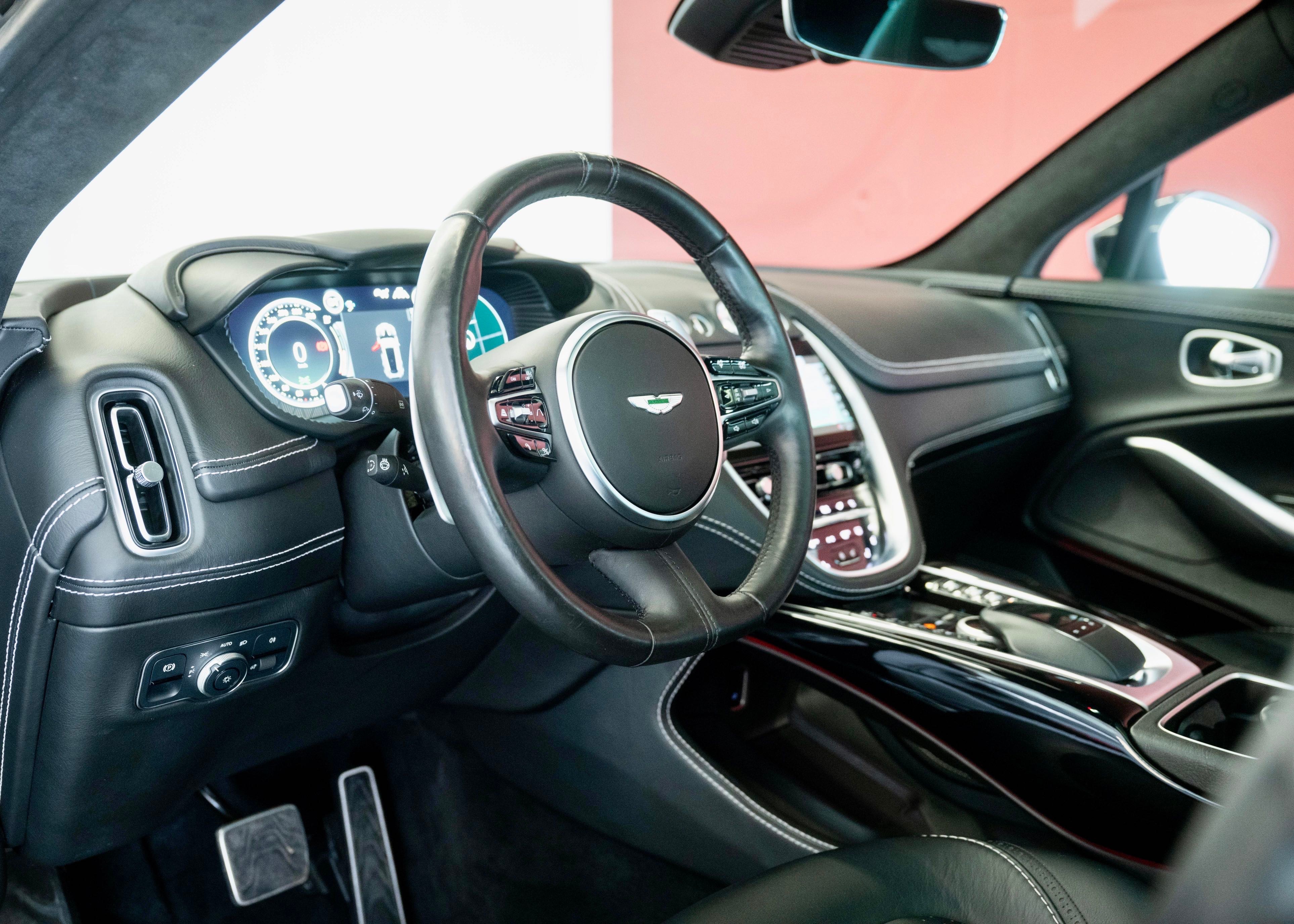 Image ASTON-MARTIN DBX DBX 4.0 V8 (1st hand, perfect condition, full Aston Martin history)