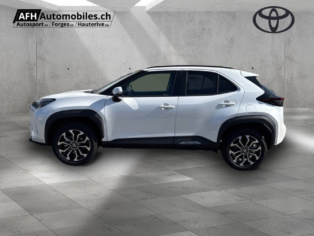 TOYOTA Yaris Cross 1.5 VVT-i HSD Trend AWD-i-showroom-element-1