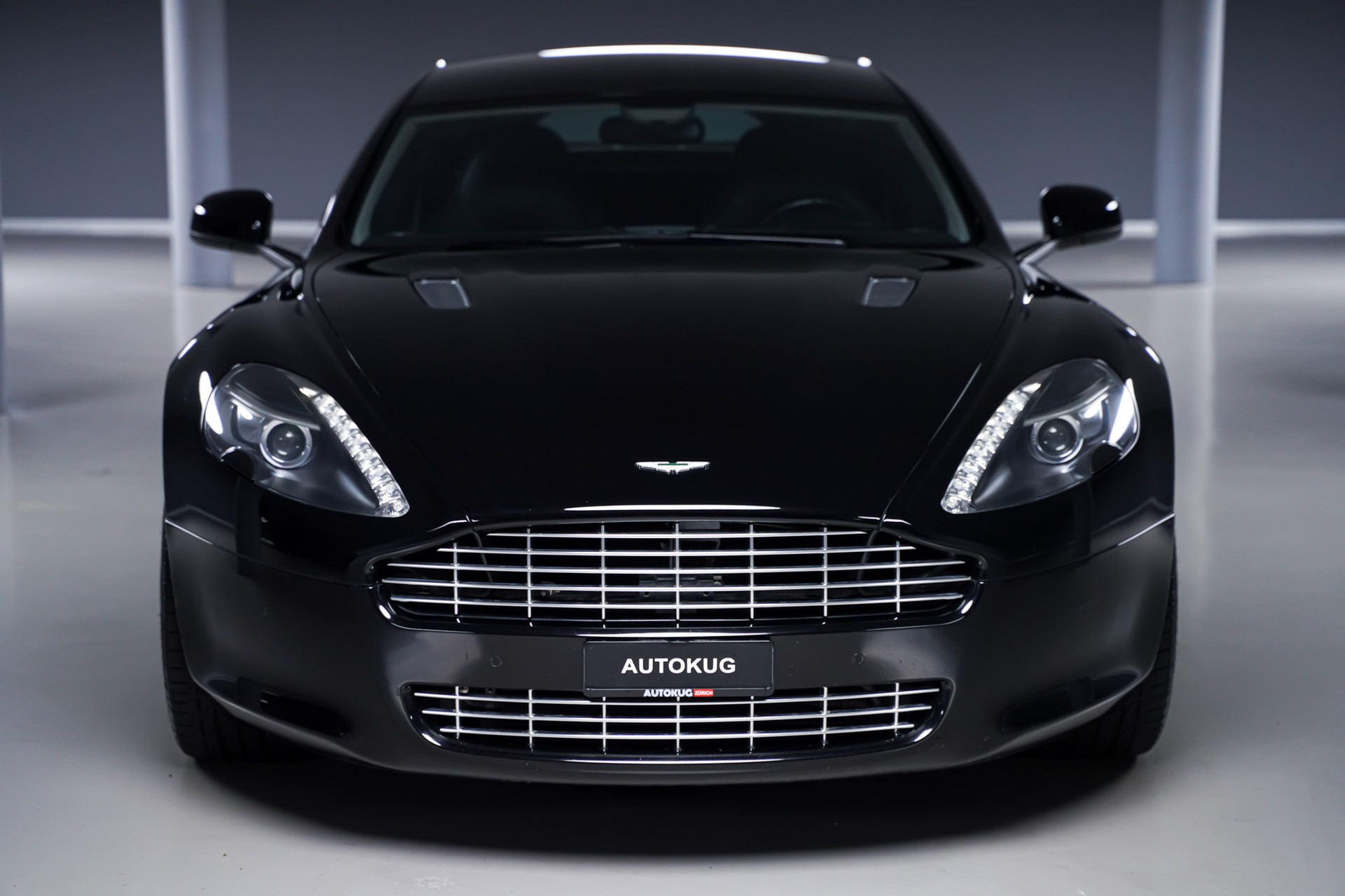ASTON MARTIN Rapide 5.9 V12 Touchtronic 2-showroom-element-1