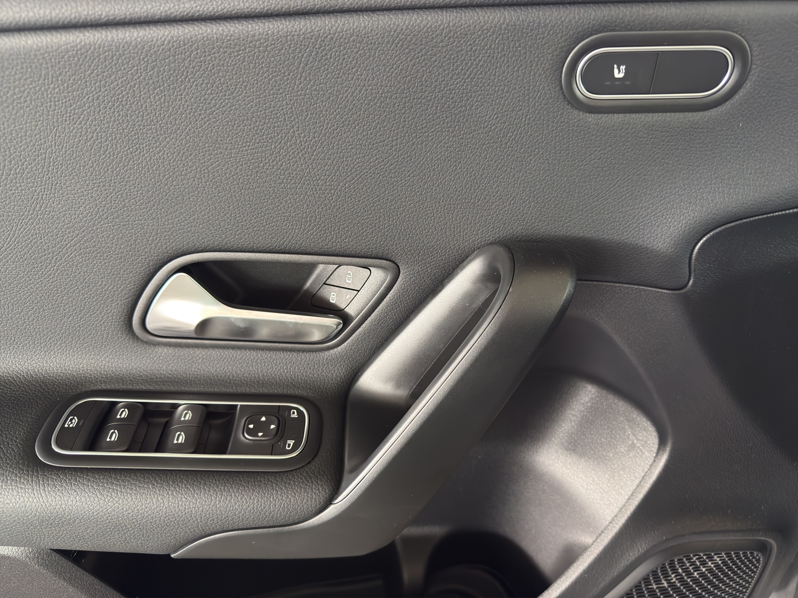 Image MERCEDES-BENZ A-220 A 220 4Matic 8G-DCT