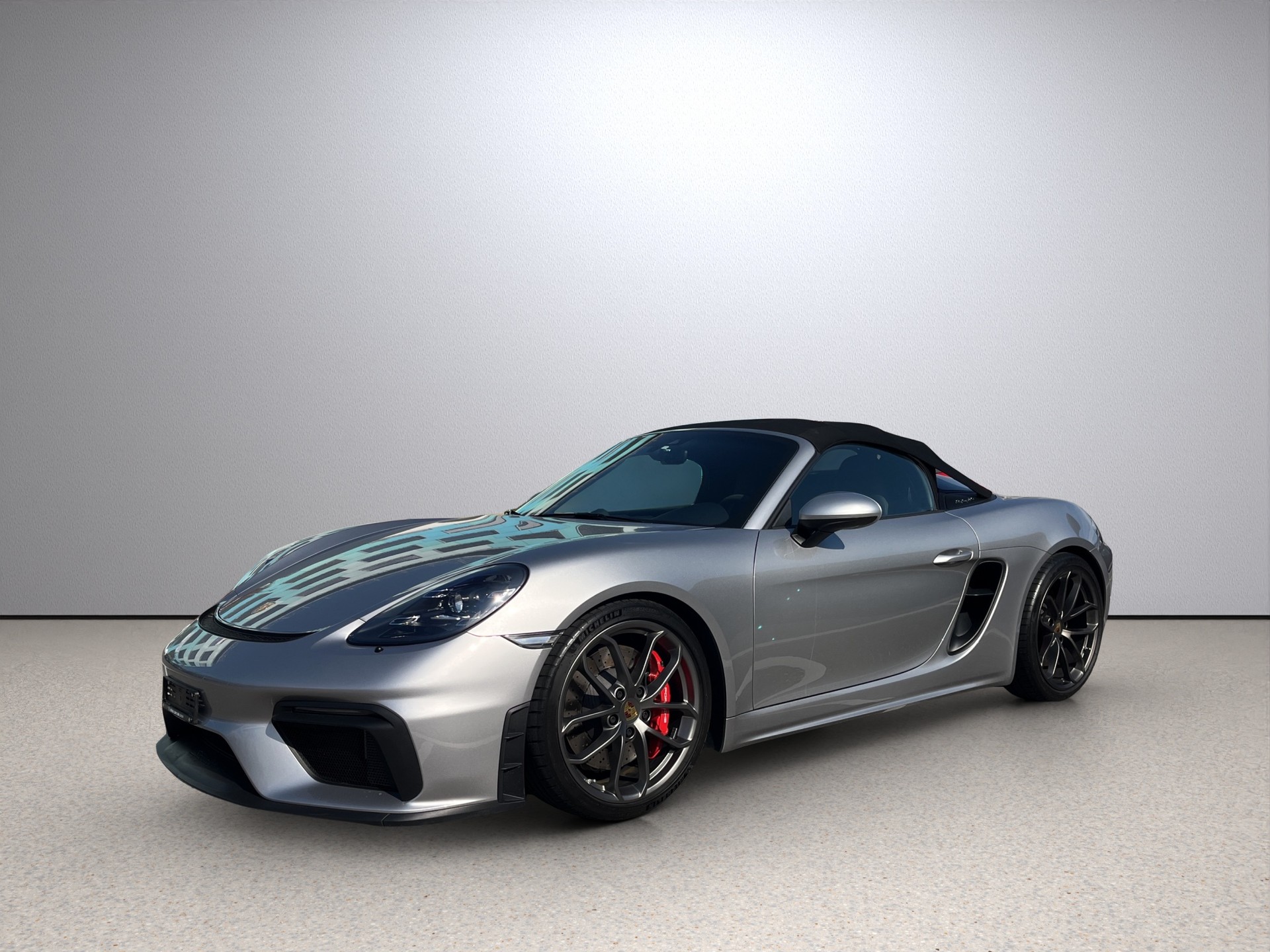 PORSCHE 718 SPYDER-showroom-element-3