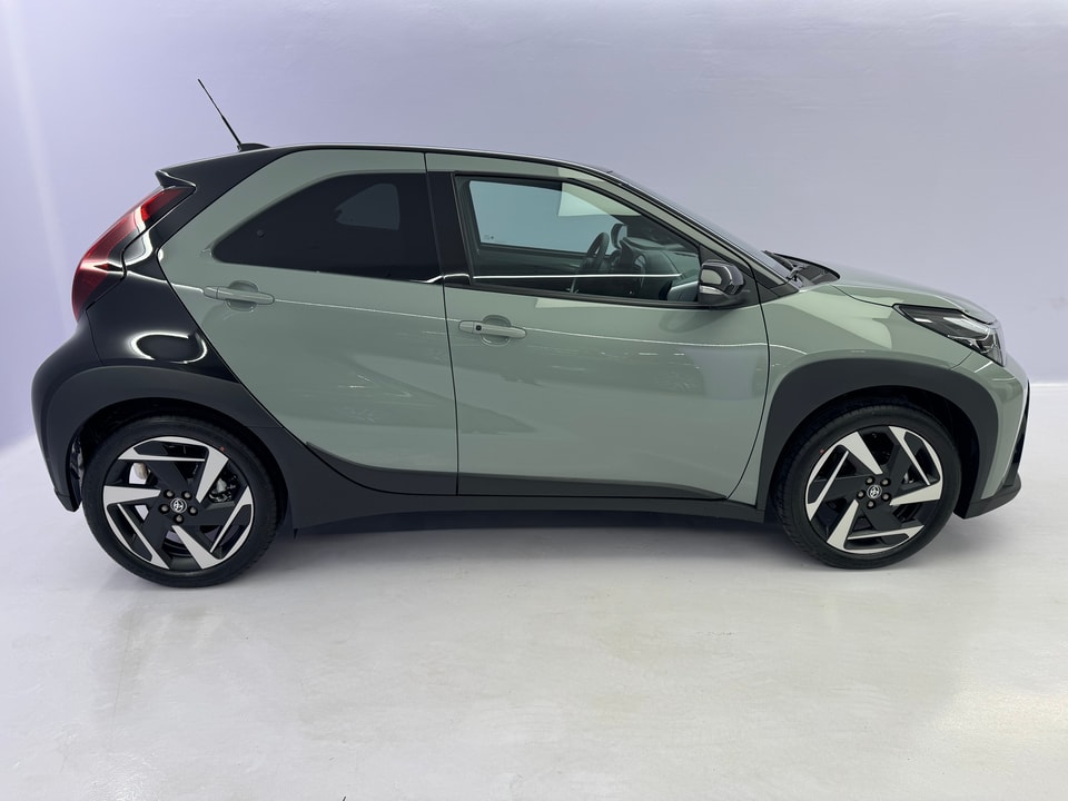 Aygo X Hybrid 1.5 Style