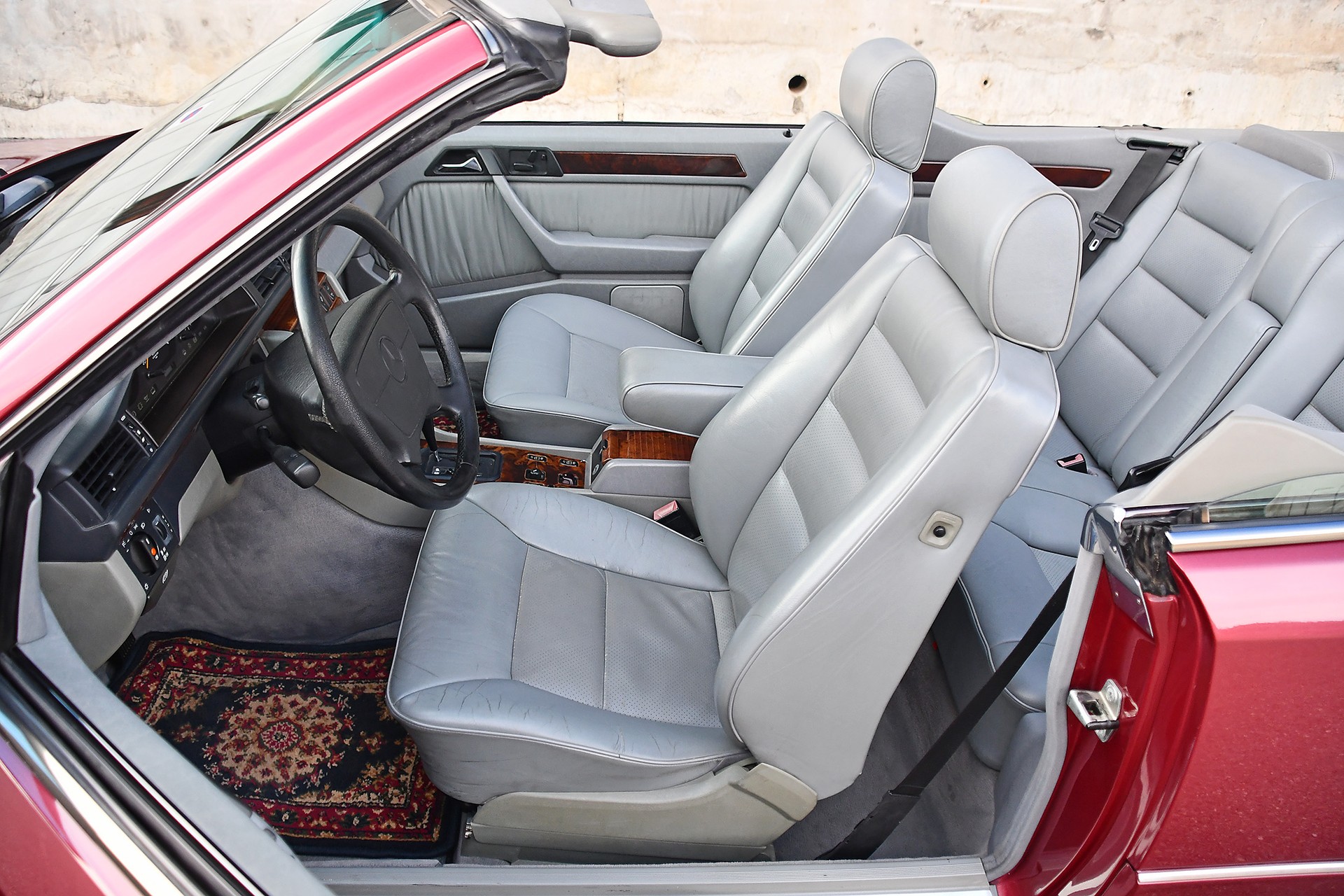 MERCEDES-BENZ E 320 Cabrio-image-7