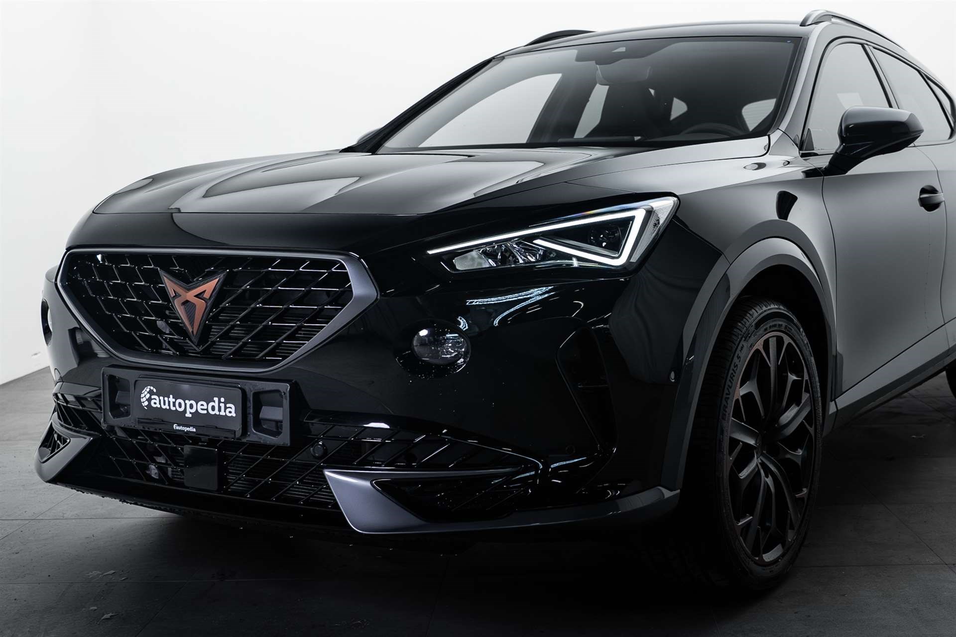 CUPRA Formentor 2.0TSI 310PS VZ 4Drive DSG-image-1