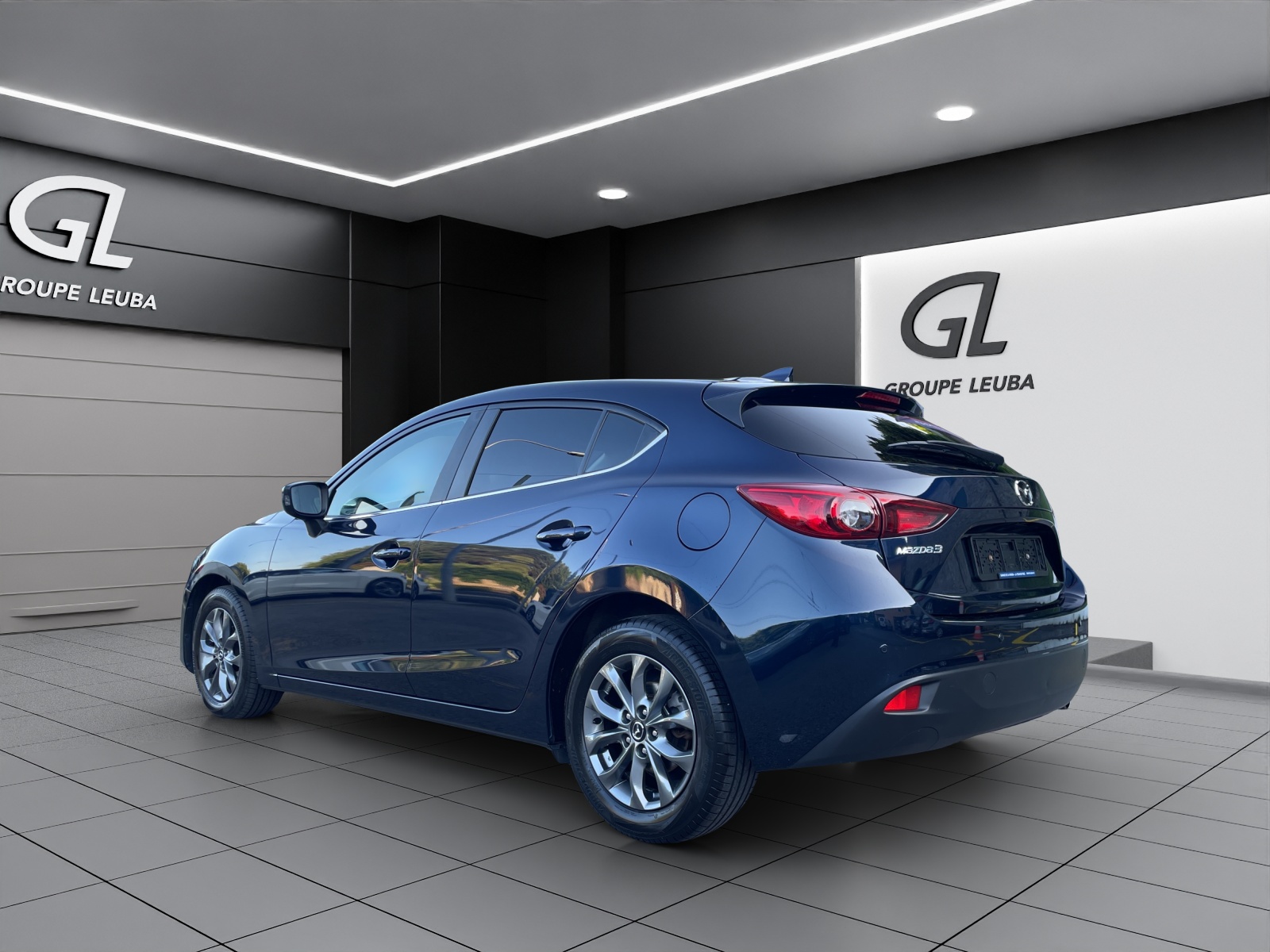 MAZDA 3 SKYACTIV-G 100 Ambition Plus-showroom-element-3