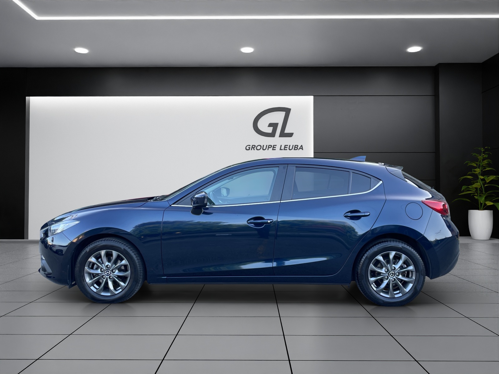 MAZDA 3 SKYACTIV-G 100 Ambition Plus-showroom-element-2