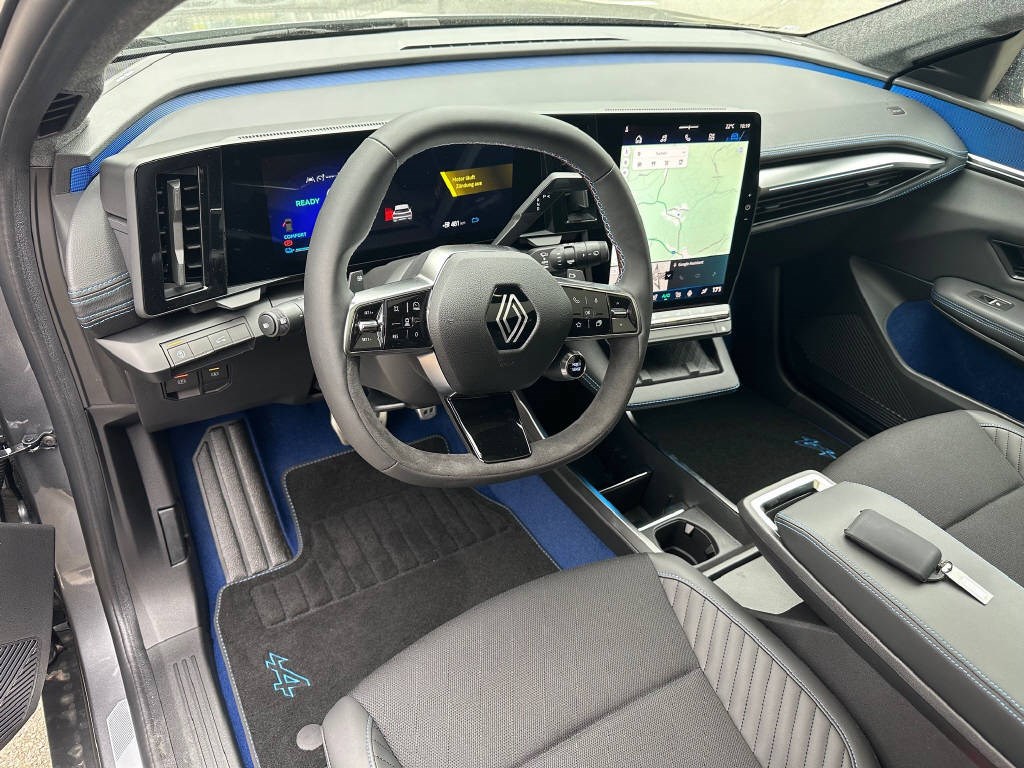 RENAULT Scénic E-Tech esprit Alpine-image-11